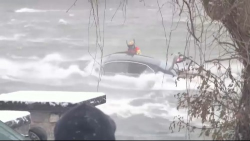 Video registra gran operativo de rescate tras fatal caída de auto cerca de las cataras del Niágara