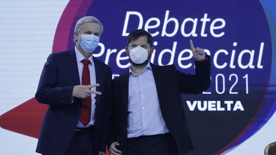 Denuncian que sitio web con nombre de Gabriel Boric dirige al portal oficial de José Antonio Kast Denuncian que sitio web con nombre de Gabriel Boric dirige al portal oficial de José Antonio Kast