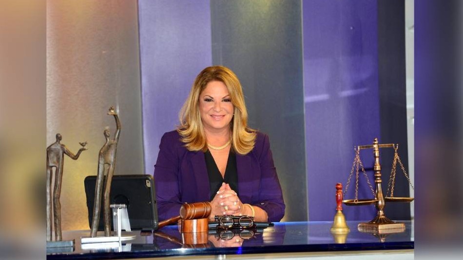 En esto trabajaba la doctora Ana María Polo de En esto trabajaba la doctora Ana María Polo de