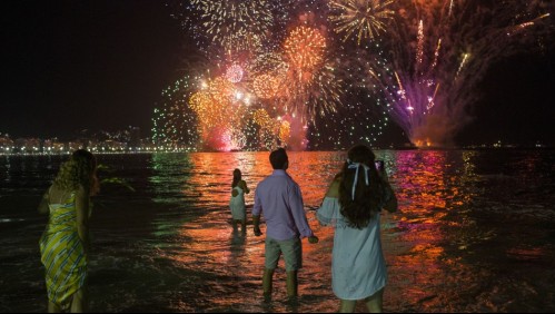Rio de Janeiro decide celebrar año nuevo con fuegos artificiales: Anteriormente se había cancelado el evento