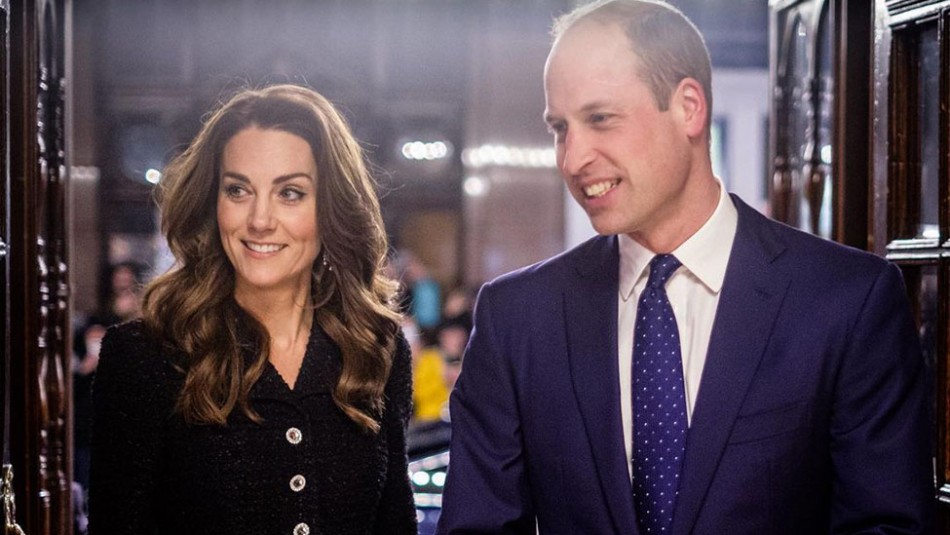 La informal foto de Navidad de Kate Middleton y el príncipe William: Así de grandes están sus hijos