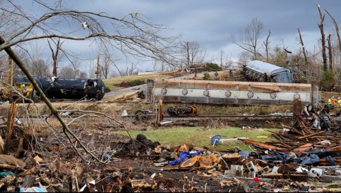 Aumentan fallecidos: Más de 70 muertos en Kentucky por tornados que devastaron cinco estados de EE.UU.