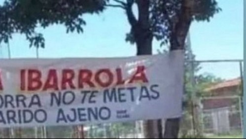 'No te metas con marido ajeno': pasacalle acusatorio de infidelidad termina con disculpas por un error