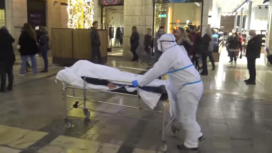 Artista paseó un Artista paseó un