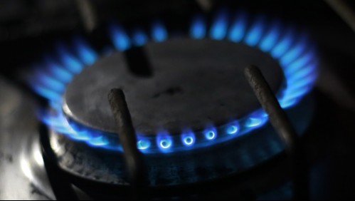 Municipios y empresa distribuidora de gas firman convenio para comprar el combustible con un 15% de descuento