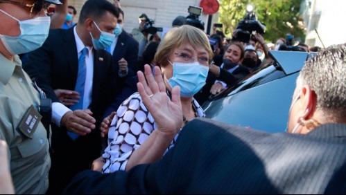 'Intervencionismo electoral para nada': Michelle Bachelet vota y responde a las críticas del oficialismo
