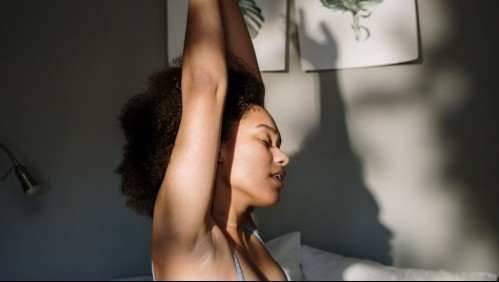 Así es como ser optimista se relaciona con dormir mejor: Estudio científico explica el vínculo