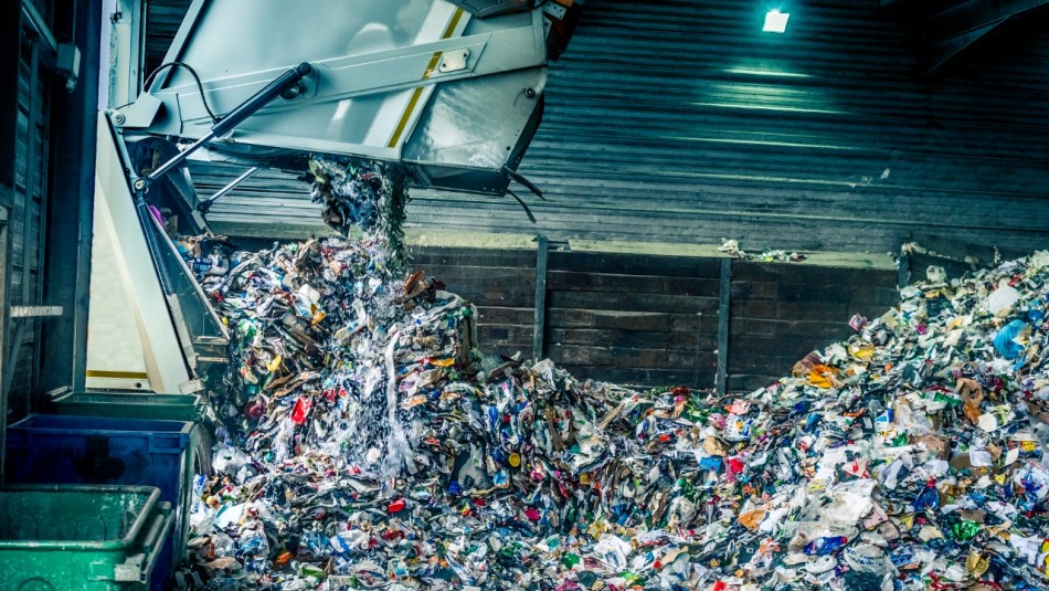Basureros a cielo abierto: La bomba de tiempo para el medio ambiente que busca frenarse por medio del reciclaje Basureros a cielo abierto: La bomba de tiempo para el medio ambiente que busca frenarse por medio del reciclaje