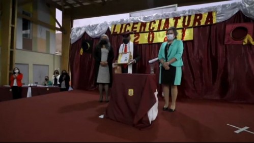 La historia de superación de tocopillano que completó sus estudios a los 69 años: 'Nunca pensé que iba a ser reconocido'