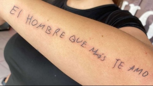 'El hombre que más te amó': joven emociona al tatuarse el último mensaje que le escribió su padre antes de morir
