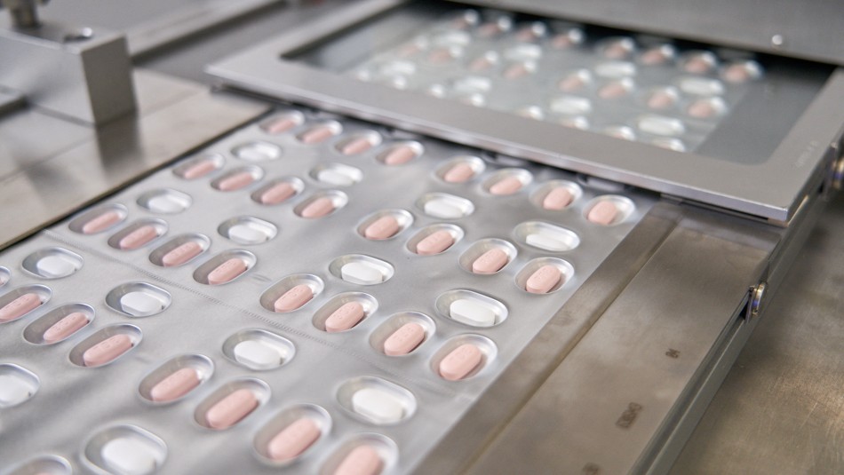 Autorizan píldora de Pfizer como tratamiento contra el Covid-19 en Estados Unidos