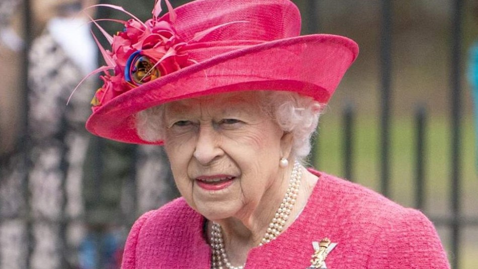Las insólitas costumbres de la reina Isabel II para su cena de Navidad: Se cambia 7 veces de ropa