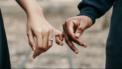 Mujer empeñó su anillo de compromiso por una millonaria cifra y ahora le debe devolver el dinero a su exprometido