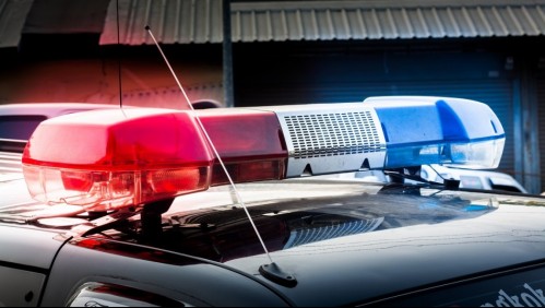 Conductor atropella a joven madre que llevaba a su guagua en un coche y se fuga rápidamente del lugar