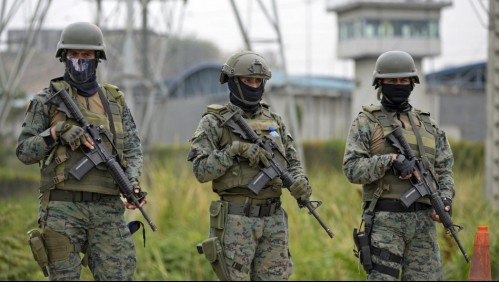 Ecuador prolonga el control militar de los accesos a las cárceles