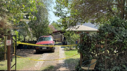 Encuentran muerta a una pareja en una cama matrimonial y con heridas cortantes: Se investiga si la mujer fue la atacante