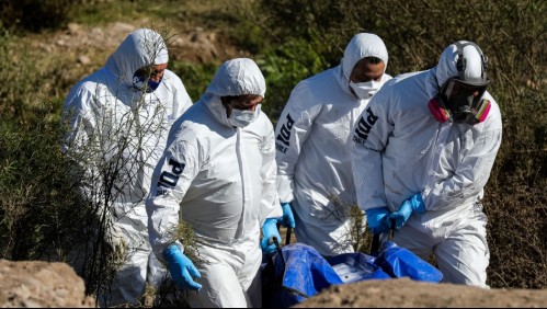 Encuentran cadáver que estaba amarrado de las muñecas y con ocho impactos de bala en un sitio eriazo