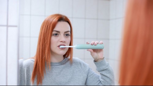 ¿Los dientes se lavan antes o después del desayuno? Esto es lo que opinan los dentistas