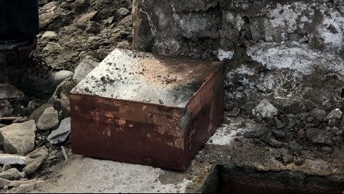 Encuentran 'caja del tiempo' enterrada hace 134 años: Fue hallada bajo estatua de controvertido general