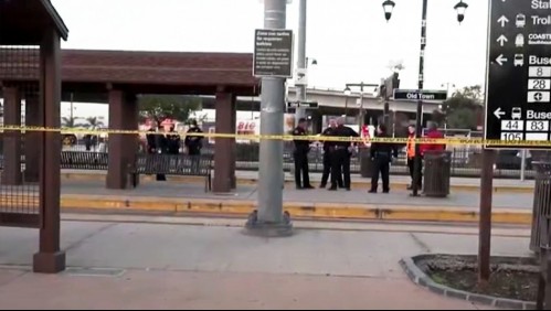 Asesina a un adulto mayor empujándolo a las vías de un tranvía: Tratan de identificarlo por un video