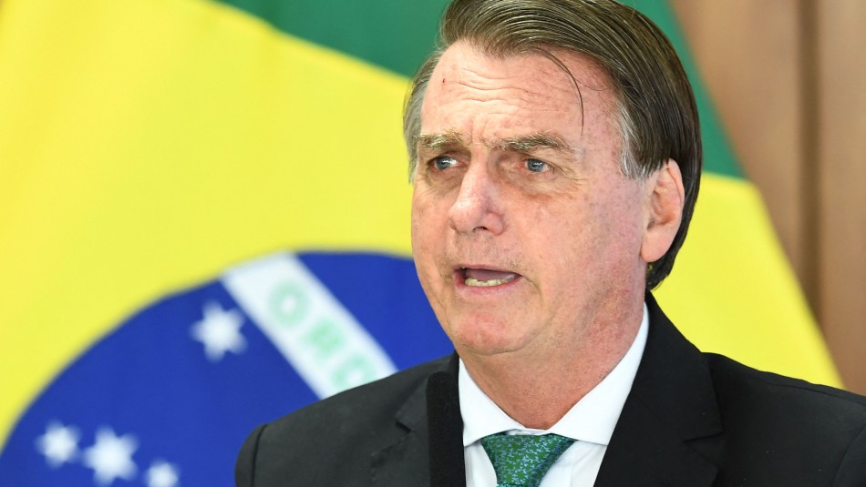 Bolsonaro presenta 