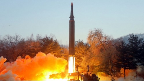Corea del Norte confirma que probó misil hipersónico que alcanzó objetivo a 700 kilómetros de distancia