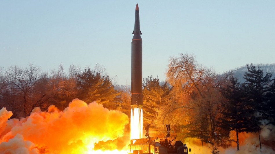Corea del Norte confirma que probó misil hipersónico que alcanzó objetivo a 700 kilómetros de distancia Corea del Norte confirma que probó misil hipersónico que alcanzó objetivo a 700 kilómetros de distancia
