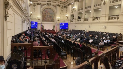 Detectan caso de Covid en la Convención Constitucional: afecta a una asesora y hay nueve contactos estrechos