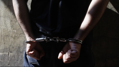 Detienen a menor de edad por su presunta responsabilidad en el triple homicidio de Peñalolén