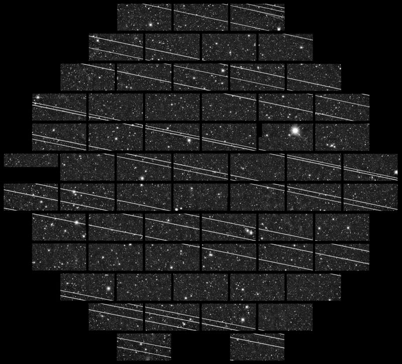 Líneas de luz causadas por satélites en imágenes de investigación astronómica