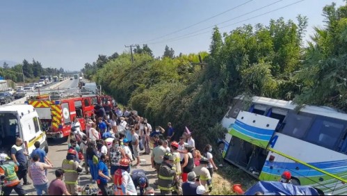 Choque entre bus de pasajeros y auto particular deja al menos una persona fallecida en Rancagua