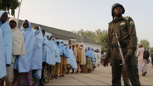 Hombres armados matan a 140 personas en Nigeria: se siguen buscando cuerpos