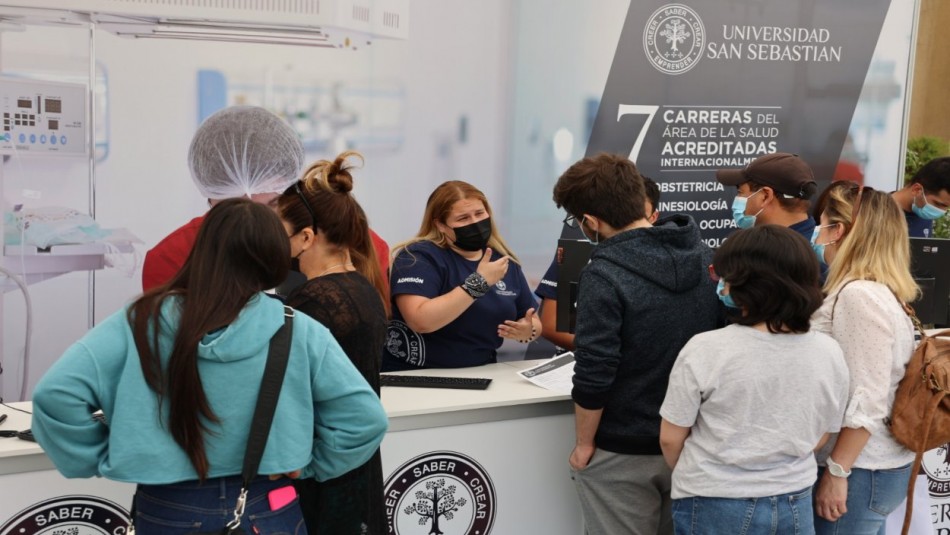 Resultados PDT: USS ofrece asesoría gratuita a postulantes de la mano de los alumnos y académicos de cada carrera