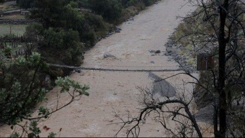 Aguas Andinas declara Alerta Temprana Preventiva por turbiedad en ríos que abastecen a Santiago