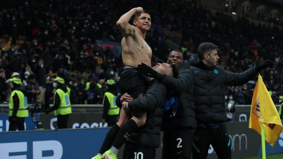 Golazo de Alexis Sánchez en el último minuto le da el título de la Supercopa al Inter de Milán