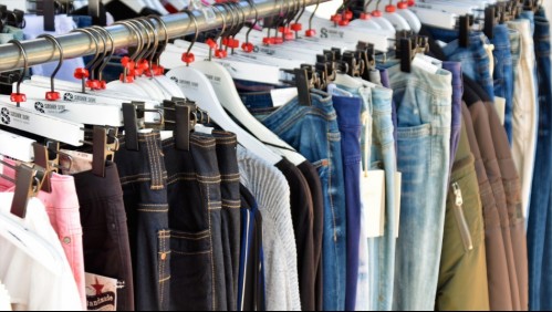 'Tallas para todes': Proyecto busca unificar tamaño de la ropa que se fabrica en Chile