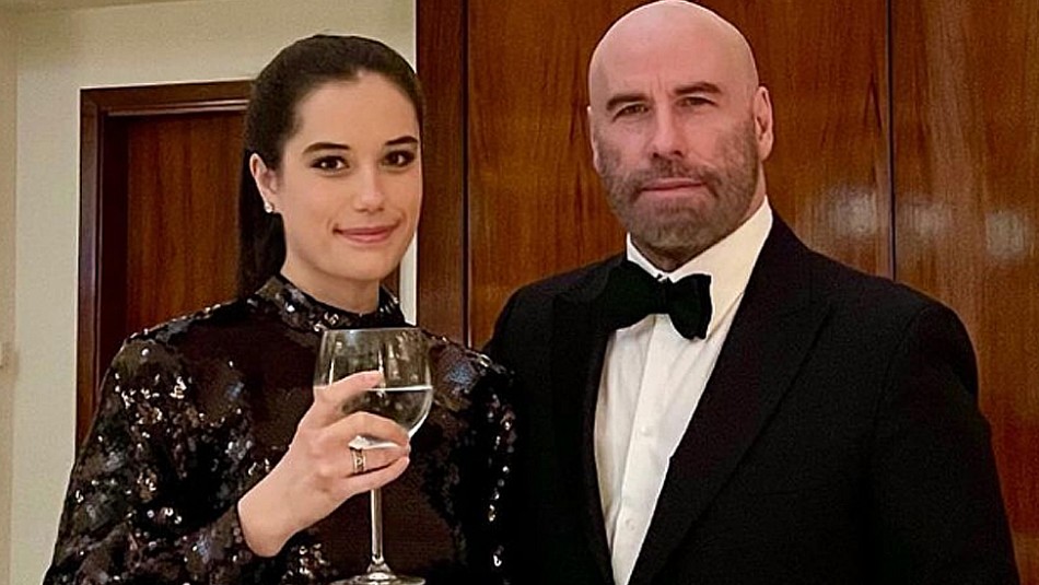 La hija de John Travolta debuta como cantante: Así suena la hermosa voz de Ella Travolta La hija de John Travolta debuta como cantante: Así suena la hermosa voz de Ella Travolta