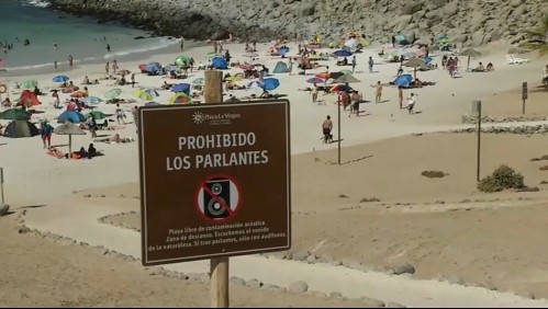 Prohibición de parlantes en playa de Caldera genera polémica: 'La música alegra el ambiente'