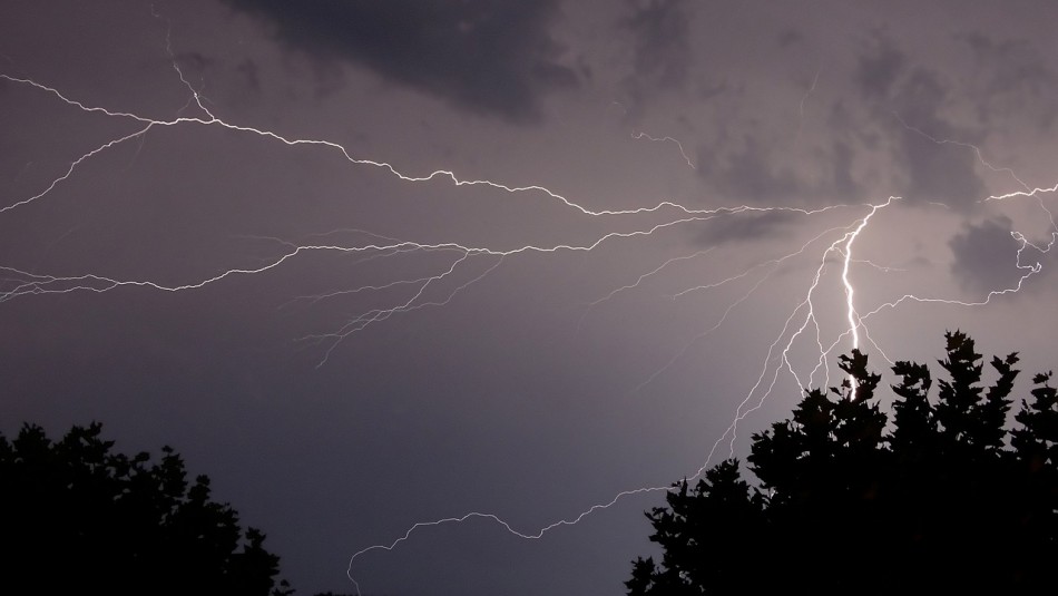 emiten-aviso-por-probables-tormentas-electricas-en-seis-regiones-de-chile Emiten aviso por probables tormentas eléctricas para seis regiones de Chile
