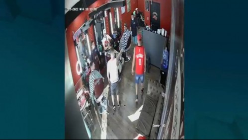 Presunto ajuste de cuentas en barbería de Maipú termina con trabajador baleado en el tórax