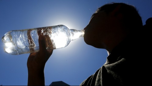 Hasta 34 grados: emiten aviso por altas temperaturas en la Región Metropolitana y otras cinco regiones del país