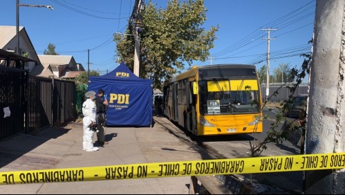 Sujetos interceptan bus del Transantiago y asesinan de un balazo a pasajero en Puente Alto