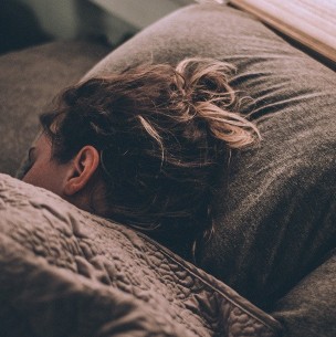 Esta empresa quiere pagar 250 dólares por hora a personas que tengan problemas para dormir Esta empresa quiere pagar 250 dólares por hora a personas que tengan problemas para dormir