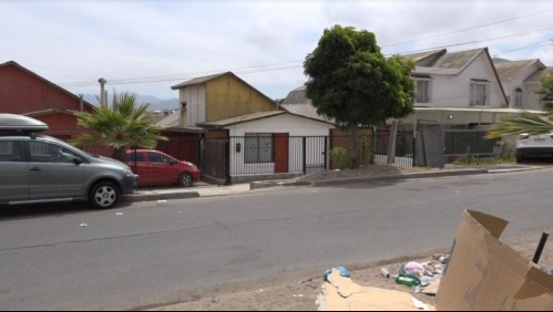 Joven mujer muere apuñalada por su pareja: madre del acusado fue quien lo entregó a la policía