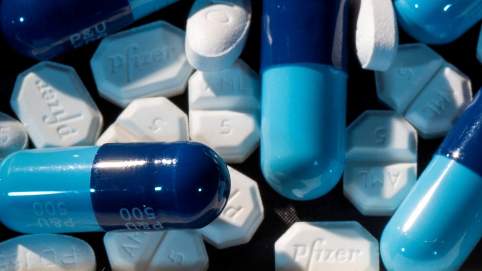 Ahora es vía oral: Regulador europeo aprueba píldora anticovid de laboratorio Pfizer