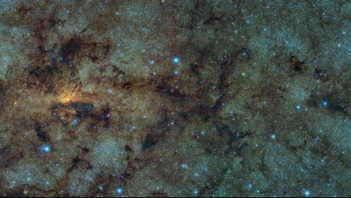 Hallan objeto en la Vía Láctea 'increíblemente brillante': Es 'como nada que los astrónomos han visto'