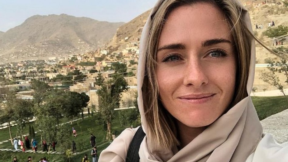 Talibanes acogen a periodista neozelandesa embarazada a la que se le prohibió volver a su país por estricta cuarentena