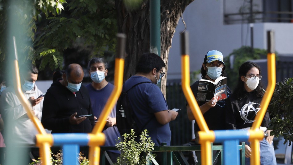Ómicron podría tornarse más agresiva: Pese a baja de hospitalizaciones en la UCI, expertos llaman a no confiarse Ómicron podría tornarse más agresiva: Pese a baja de hospitalizaciones en la UCI, expertos llaman a no confiarse