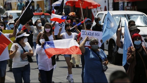 Desmantelan campamento y reportan agresión contra migrante durante marcha en Iquique