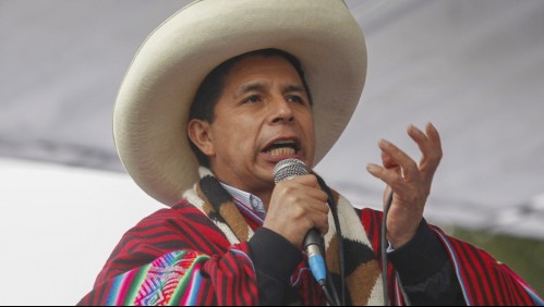 Presidente de Perú anuncia la conformación de un nuevo gabinete tras pugnas internas en su gobierno